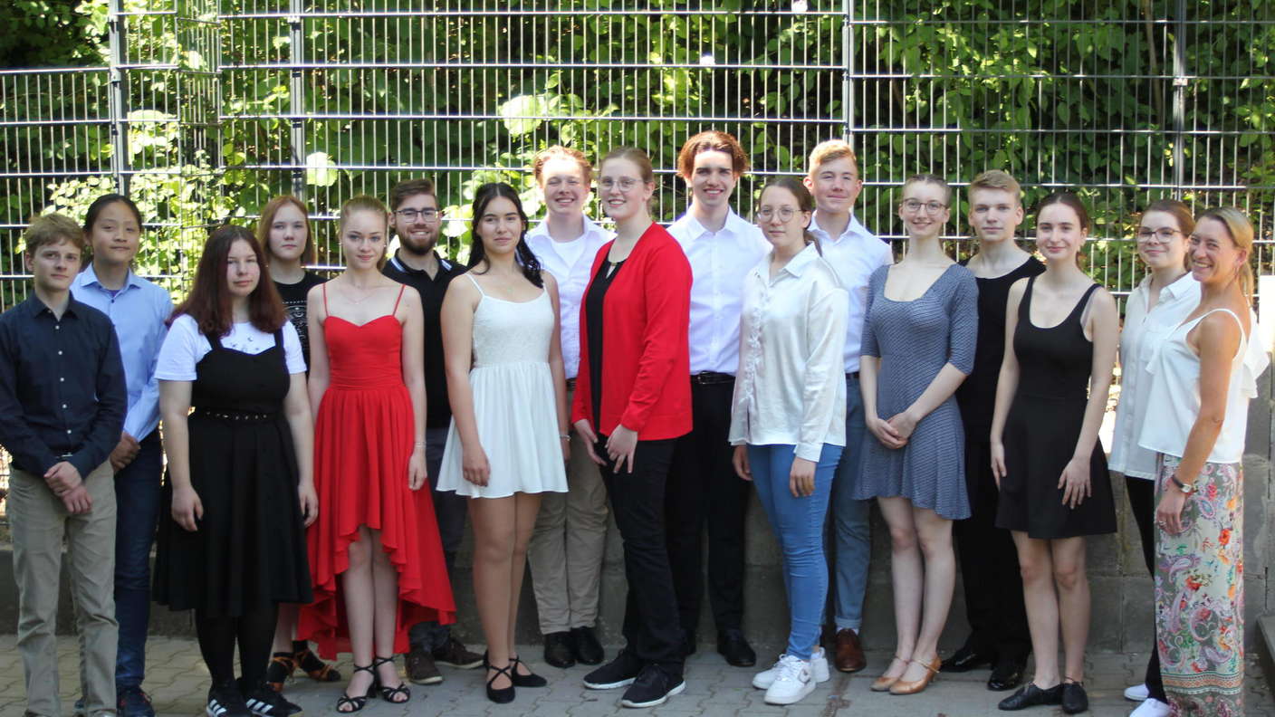 29315405 giloka 0607 jcs tanz 070 4c 3a7a