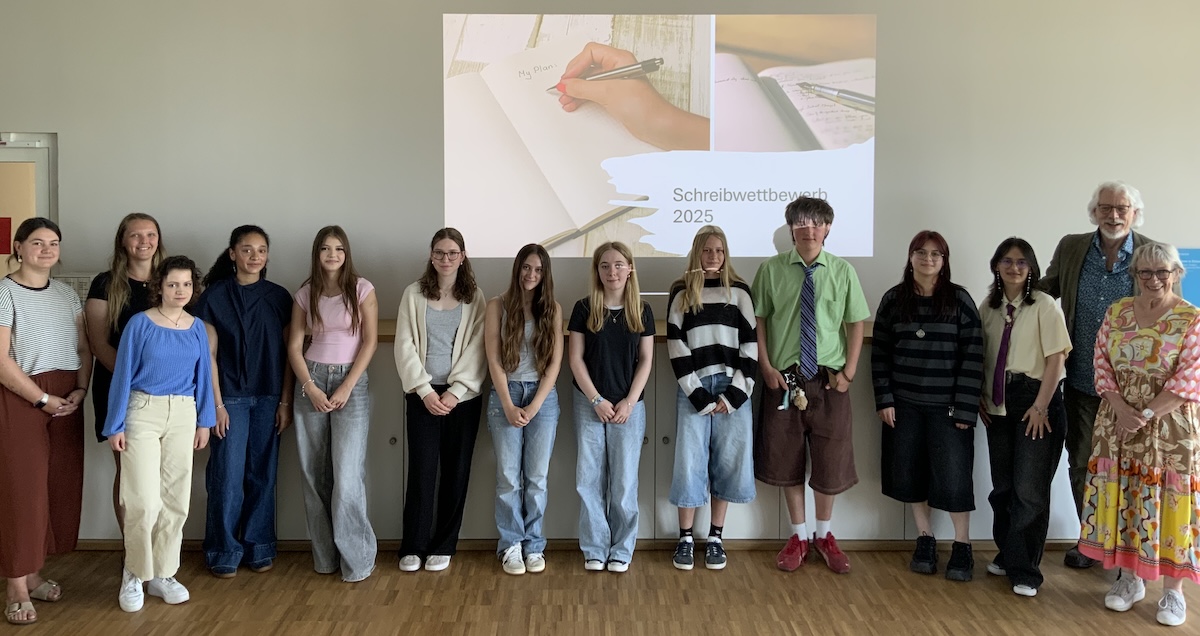 Yuna Preiss (9d) gewinnt das Finale des LLG- Schreibwettbewerbs 2025