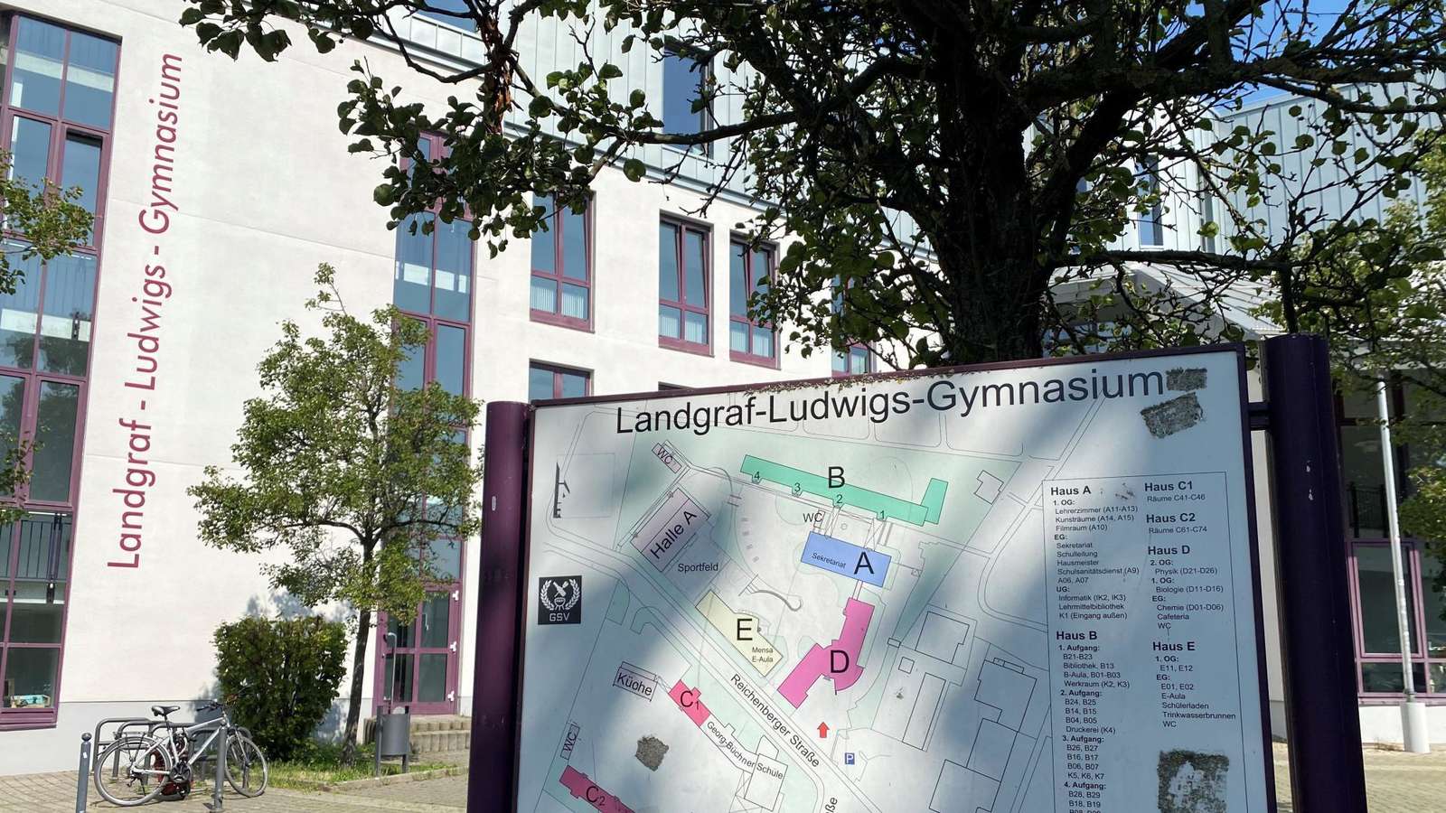 Aus der GAZ: Neue Halle für das LLG