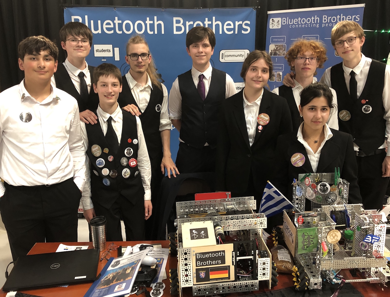 Team „Bluetooth Brothers“ des Langraf-Ludwigs-Gymnasiums bei internationaler Robotik-Meisterschaft in Eindhoven